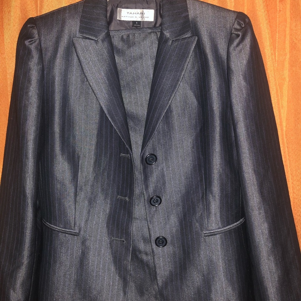 Tahari Skirt Suit (Blazer & Skirt)